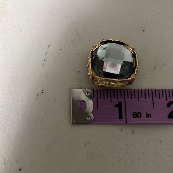 ‎STUDDED BLUE STONE EARRINGS - Picture 3 of 3